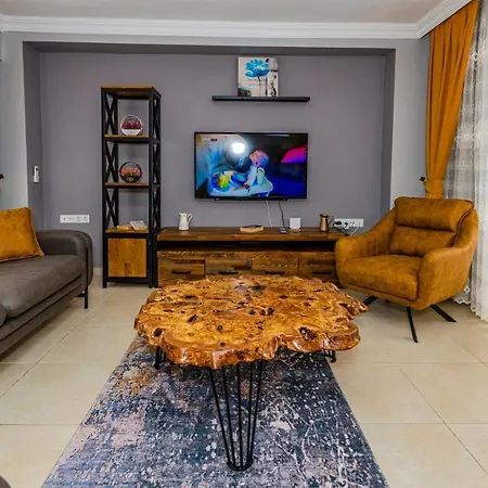 Villa Blue - 4 Bedroom In Hisaroenue *