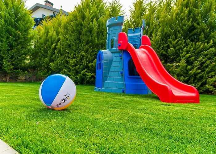 וילה Blue - 4 Bedroom In Hisaroenue