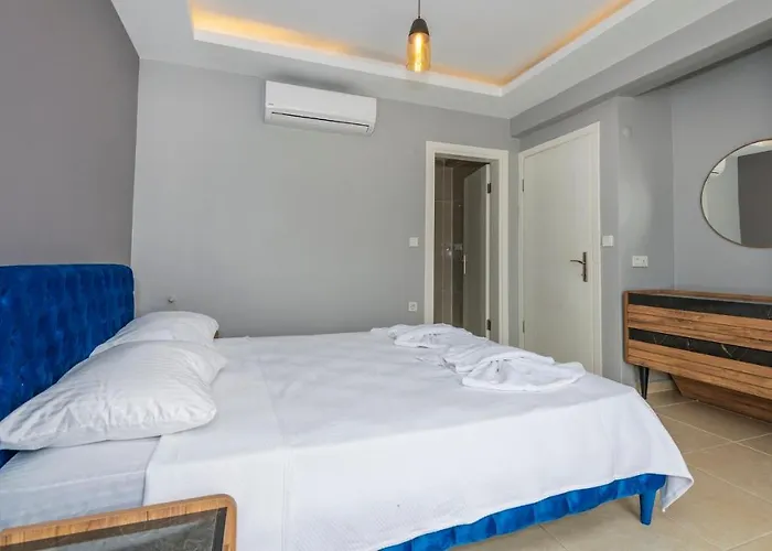 וילה Blue - 4 Bedroom In Hisaroenue