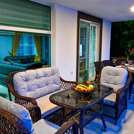 Blue - 4 Bedroom In Hisaroenue * Oludeniz