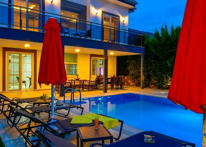 Blue - 4 Bedroom In Hisarönü